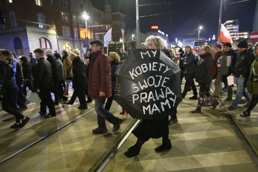 Strajk Kobiet i Manifa Śląska na rynku w Katowicach