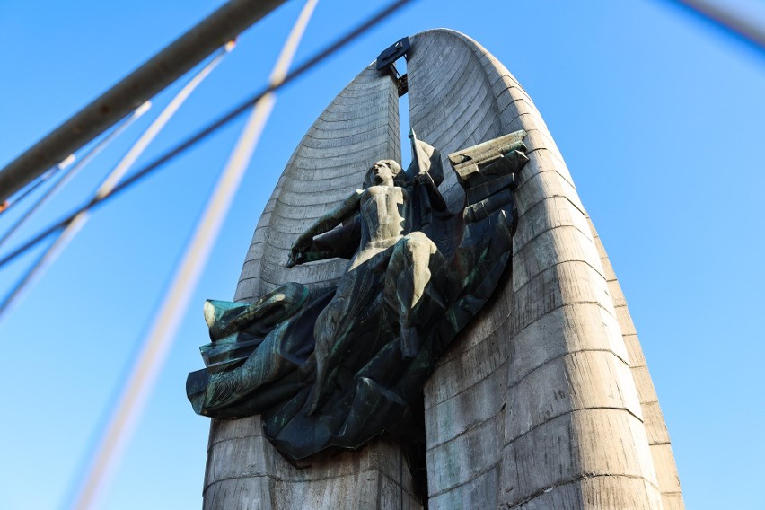 Rzeszów. Sąd oddalił skargę ojców bernardynów na decyzję o remoncie Pomnika Czynu Rewolucyjnego