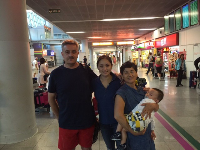 Li Qian przyleciała do Polski ze swoją mamą i synkiem Wiliamem. Wyjechał po nich na lotnisko trener Zbigniew Nęcek.