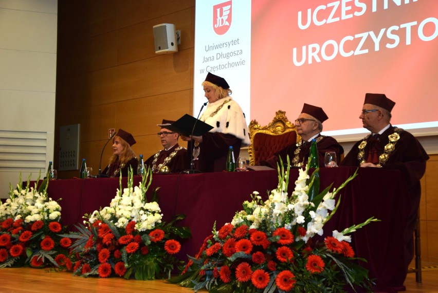 Uniwersytet Jana Długosza zainaugurował nowy rok akademicki....