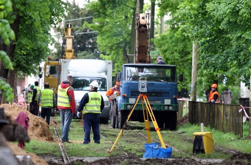 Remont torowiska na ul. Wawrzyniaka w Szczecinie         