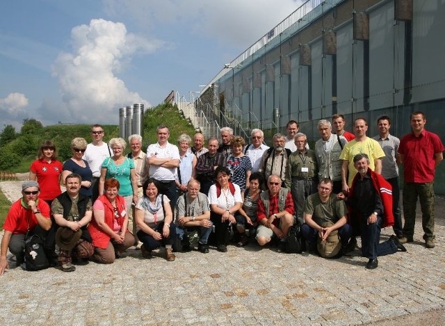 Uczestnicy III Ogólnopolskiego Zlotu Turystów Przyrodników PTTK &#8222;Bocheniec 2013&#8221; zwiedzili Centrum Geoedukacji na Wietrzni w Kielcach.