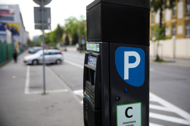 Pieniądze ze strefy parkowania miały być przeznaczane na budowę parkingów, ale tak się nie działo. Spółka Miejska Infrastruktura została zlikwidowana.