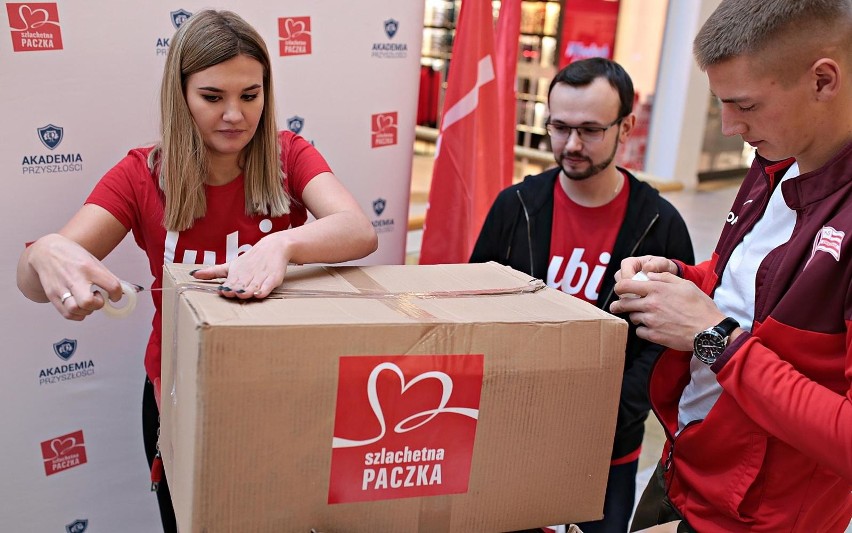 Piłkarze Cracovii kupowali prezenty w ramach Szlachetnej...