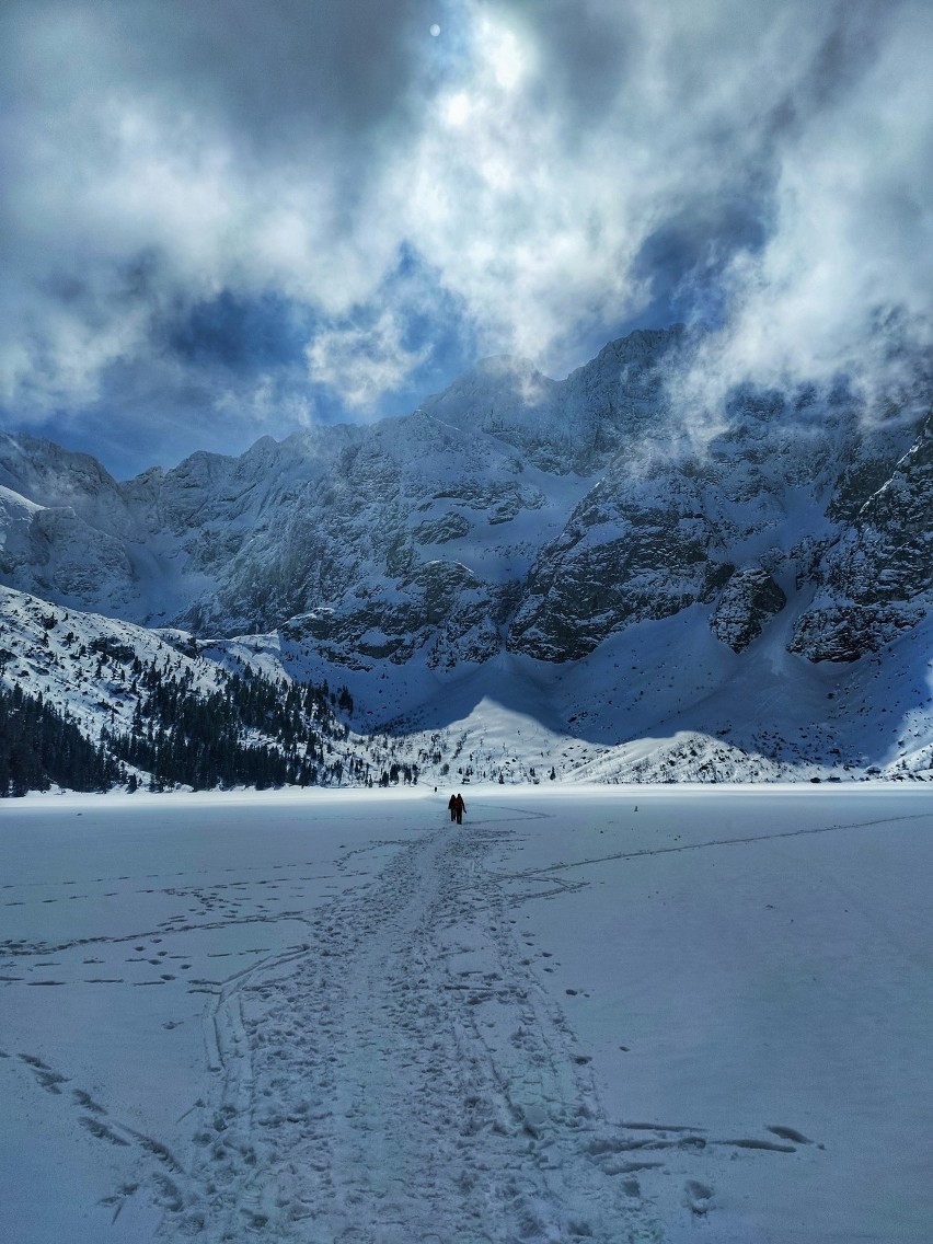 Tatry. Zaśnieżone Morskie Oko i Czarny Staw pod Rysami. To tu może być pusto?! 27.03