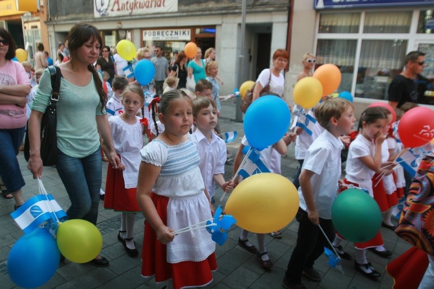 Dni Rybnika 2015: Kolorowy korowód rozpoczął Dni Rybnika