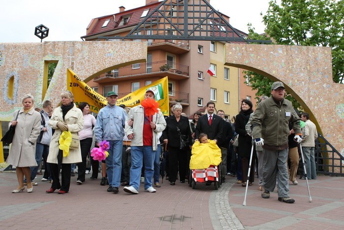 Marsz godności osób niepelnosprawnych ulicami Slupska