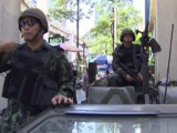 Stan wojenny w Tajlandi. Na ulicach widać opancerzone wozy