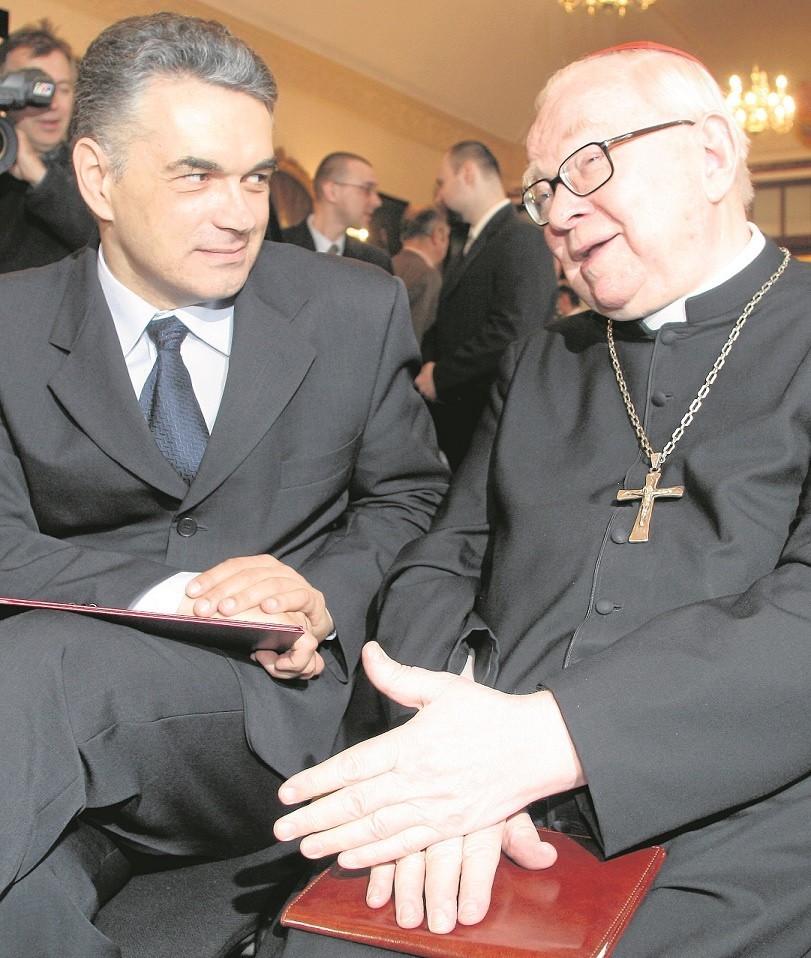 Janusz Kurtyka przekazał kardynałowi dotyczące go materiały...