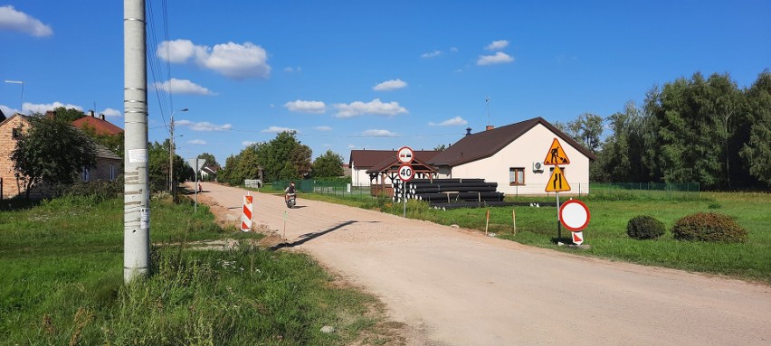 Koniec prac na drodze gminnej w Starej Ruskołęce. Droga jest już otwarta. Inwestycja kosztowała prawie 2,5 mln złotych