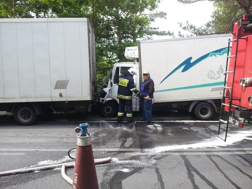 Powiat pucki: Wypadek w Jastarni. Zderzyły się trzy samochody ciężarowe [ZDJĘCIA]