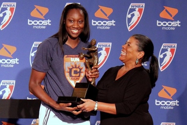 Tina Charles w tym sezonie odebrała nagrodę dla MVP ligi WNBA.