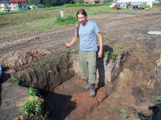 Pracami archeologicznymi w Zubrzycach kierował Marcin Kornaś.