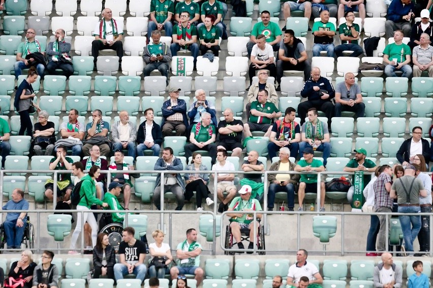 Kibice na meczu Śląsk - Pogoń. Znajdź się na trybunach