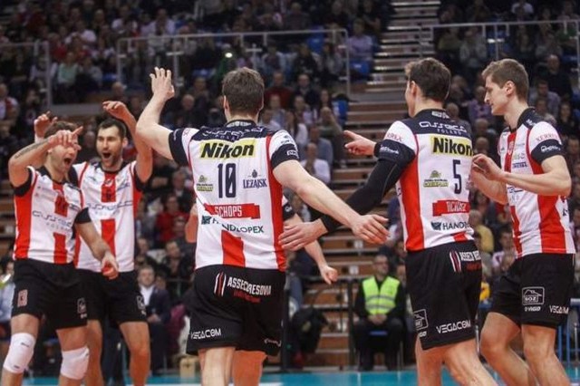 Asseco Resovia wygrała z Effectorem Kielce 3:0.