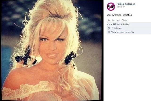 Pamela Anderson (fot. screen z Facebook.com)