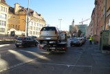 Na Kazimierza Wielkiego we Wrocławiu był parking, jest zakaz. Lawety już w akcji [galeria]