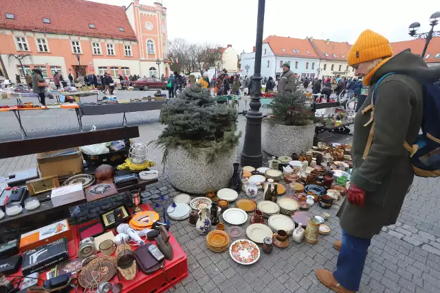 Na Rynku w Mikołowie spotkali się miłośnicy staroci.