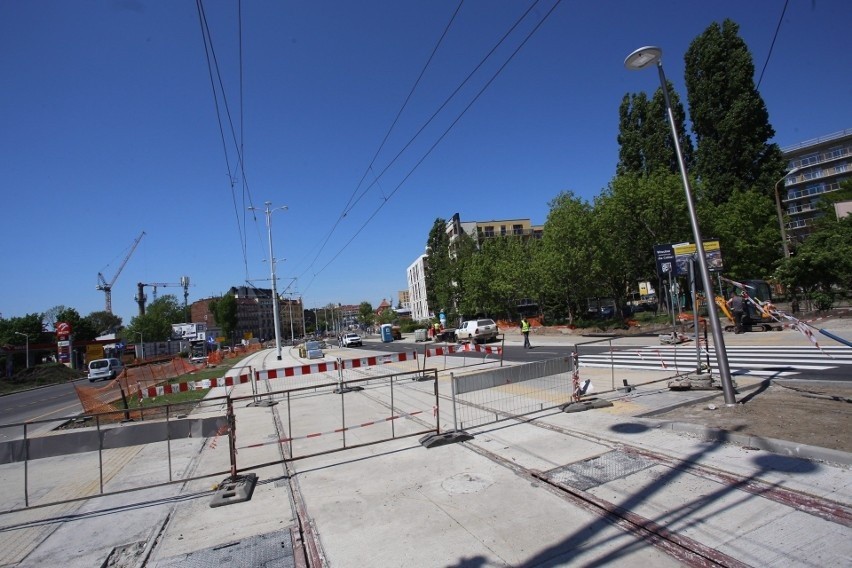 Prace na trasie tramwaju na Popowice nadal trwają / zdjęcie...