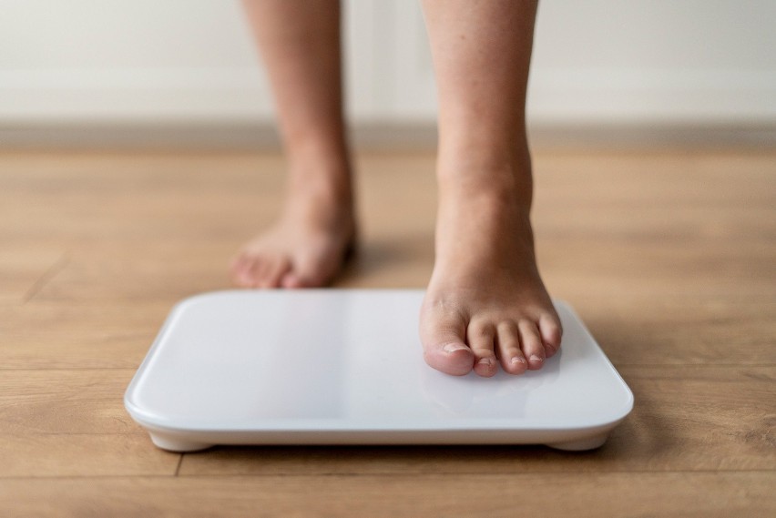 BMI wyraża stosunek między indywidualną masą ciała (w...