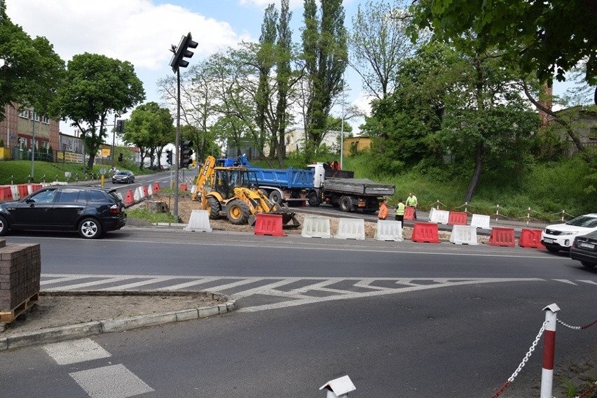 Wykonawcą robót jest firma Maxbud ze Stargardu. Już zerwano...