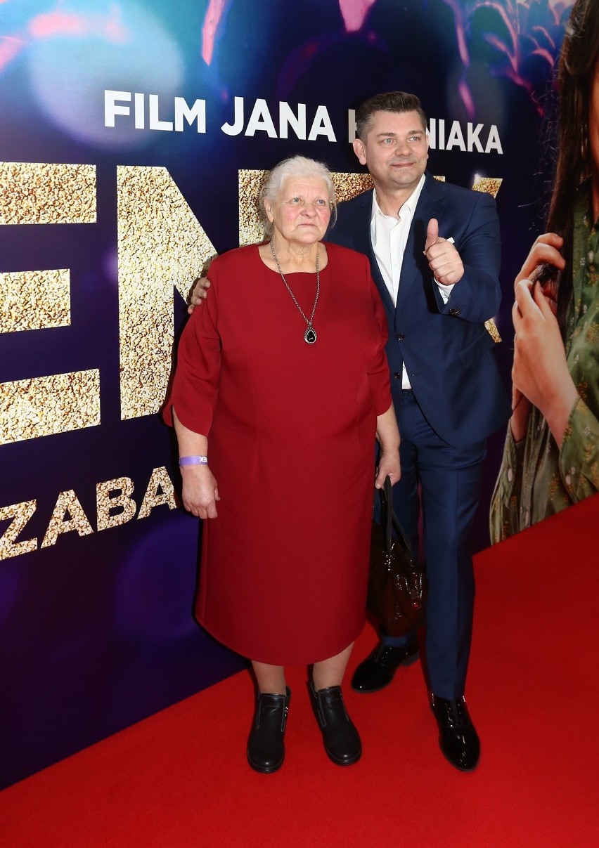 Zenon Martyniuk z mamą

Krystian Dobuszyński