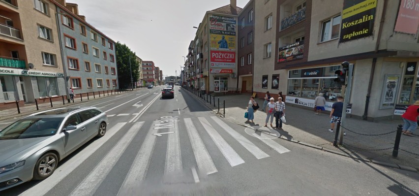 Koszalinianie na zdjęciach Google'a Street View . Co robią...