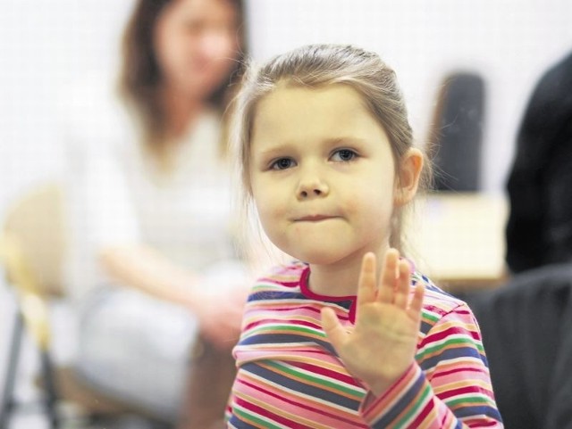 Ola to wyjątkowa dziewczynka z dużym temperamentem. Z całych sił walczy z chorobą.