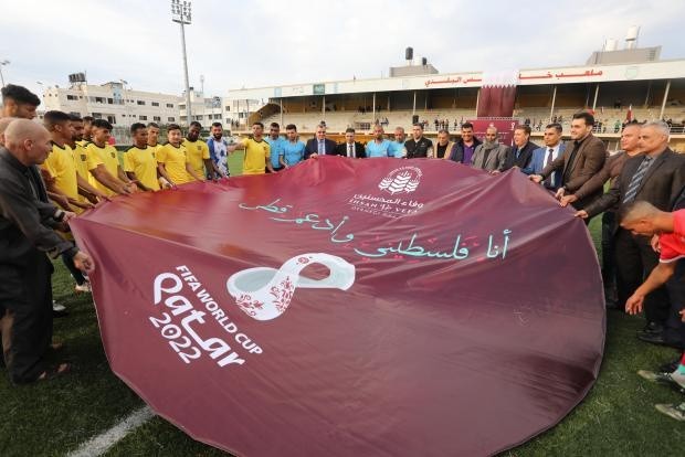 Katarskie władze zezwoliły używania tęczowych barwa na stadionach mundialu od drugiej rundy fazy grupowej mistrzostw świata 2022