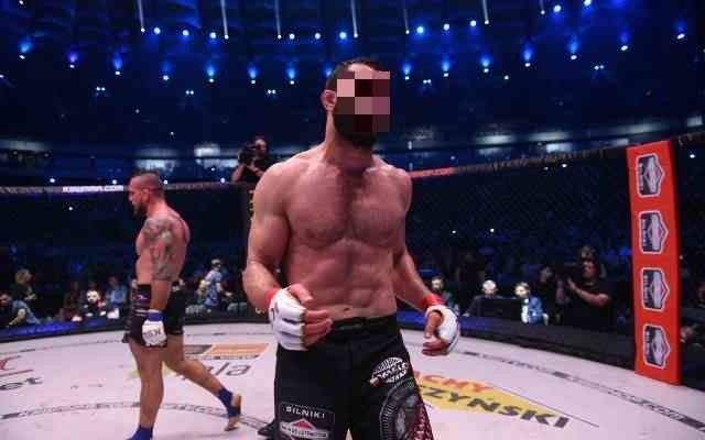 Mamed Ch., były zawodnik MMA, stracił prawo jazdy. Pędził...