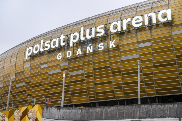 Od maja 2022 roku do końca czerwca 2024 roku stadion w Letnicy nosi nazwę Polsat Plus Arena Gdańsk