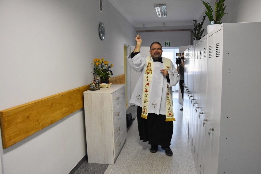 Dominikowice. W tym niezwykłym domu seniorzy mają z kim napić się kawy i porozmawiać. Nie są samotni, a to dla nich jest najważniejsze