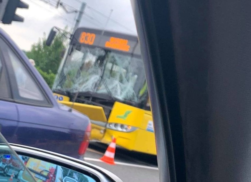 W zderzeniu autobusu w Chorzowie na szczęście nikt nie...