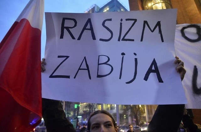 W listopadzie 2015 roku w Poznaniu zorganizowano Manifestację "Stop Rasizmowi"