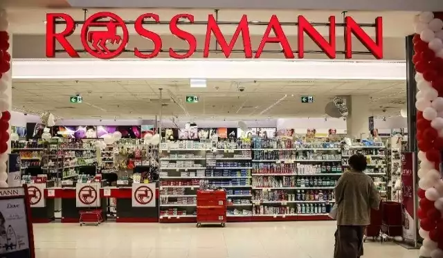 Rossmann: Promocja -55% na kolorówkę na wrzesień. Zasady akcji Rosmanna.  Promocja na kosmetyki do makijażu w Rossmannie [16. 9. 2019 r.] | Dziennik  Zachodni