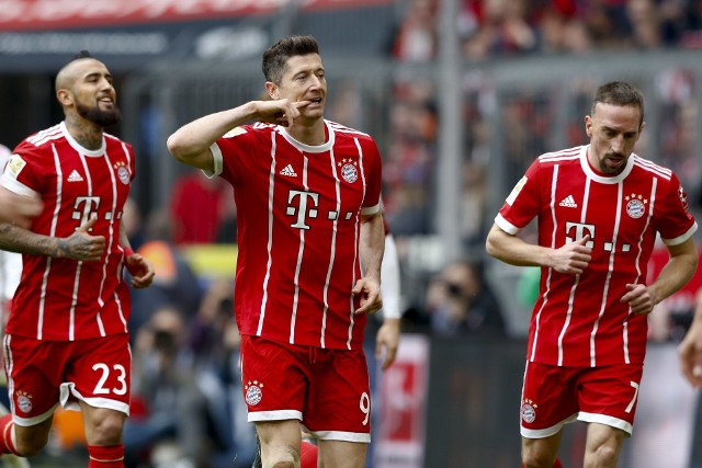 Robert Lewandowski i jego koledzy z Bayernu mają ostatnio powody do radości