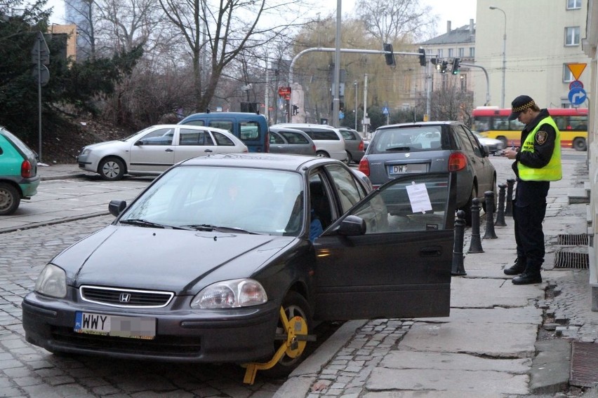 Zakaz parkowania na ul. Nowej obowiązuje od wczoraj