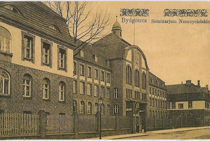 Budynek powstał w 1907 roku dla seminarium nauczycielskiego...