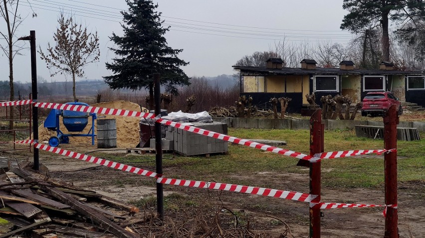 Rozbiórka i porządki na terenie dawnego ośrodka Victoria na...