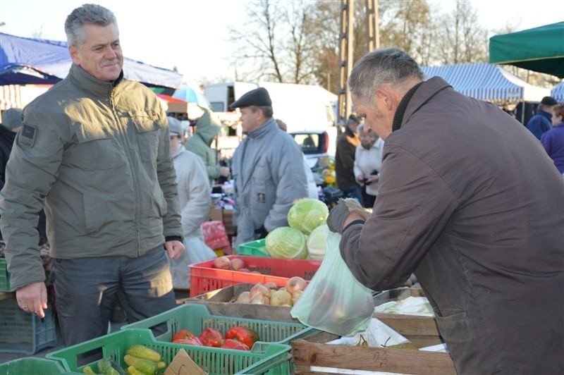 Kampania na targowisku (zdjęcia)