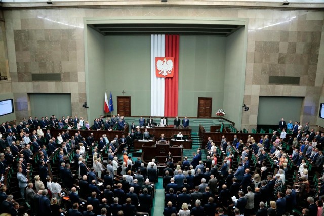 Sejm przyjął uchwałę ws. reparacji wojennych.