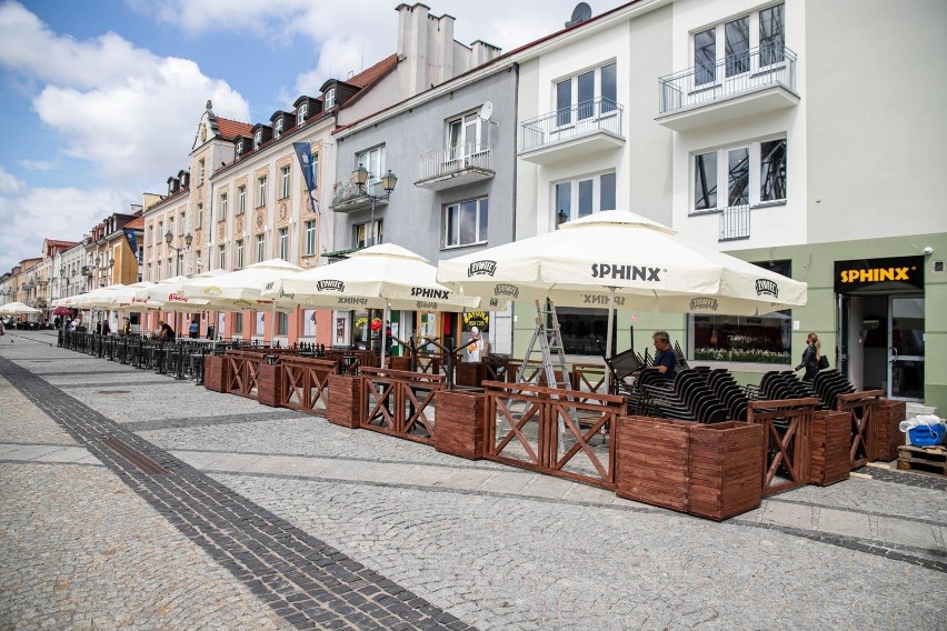 Restauratorzy odrabiają straty. Pozostaje obawa przed...