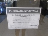 W Bydgoszczy zamknięto oblegany od lat przez klientów oddział dużego banku. Puściły im nerwy. Dlaczego zamknęli ich bank?