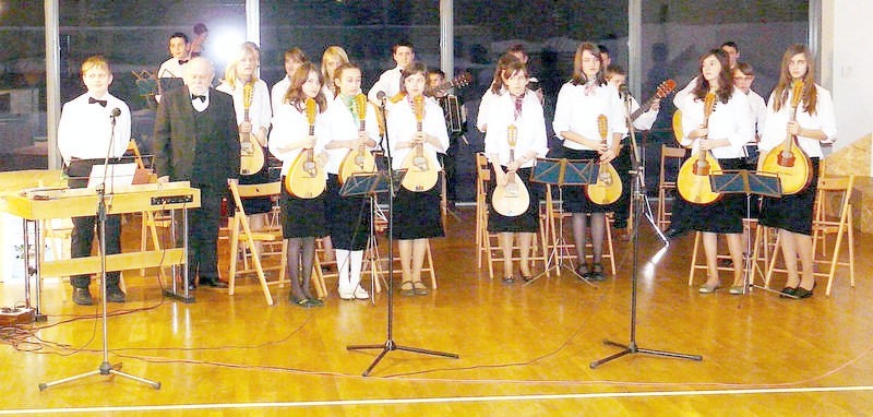 Orkiestra mandolinowa z Kęsowa.