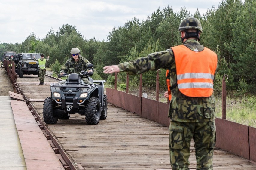 Akcja przerzutu sił "szpicy" NATO na poligon w Żaganiu i...