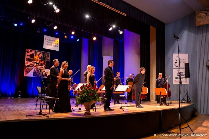 Zakończenie sezonu 2020/2021 Radomskiej Orkiestry Kameralnej wypadło uroczyście. Były wiceprezydent Karol Semik, uhonorowany