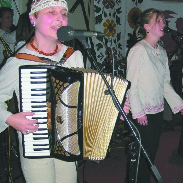Koncert podczas uroczystości 15 urodzin zespołu folkowego "Czeremszyna&#8221; z Czeremchy