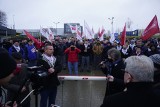 Strajk generalny w Solarisie. Pracownicy zablokowali produkcję i domagają się 800 zł podwyżki