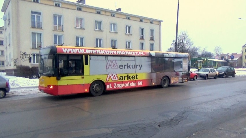Nowe przystanki MPK przy ulicy Mielczarskiego w Kielcach. Autobusy zatrzymują się tuż przy dworcu 