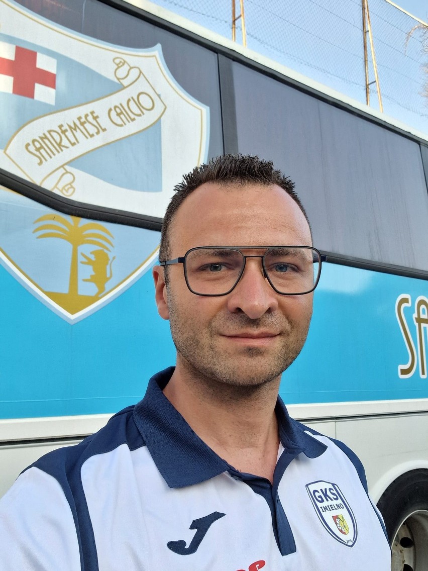 Włoch Emanuele Porri jest prezesem i piłkarzem GKS Imielno. Przebywa w San Remo, gdzie nawiązał współpracę z Sanremese Calcio
